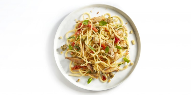 Spaghetti met makreel en munt