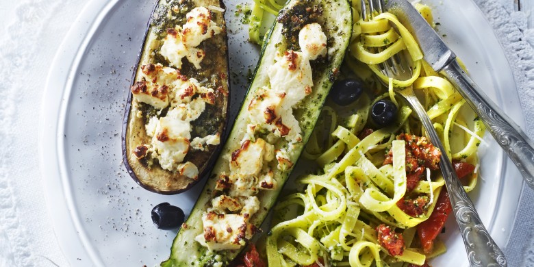 Gevulde groenten met feta en pesto