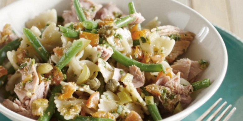 Italiaanse tonijnsalade met tomatendressing