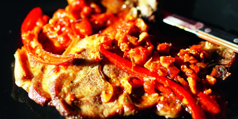 Karbonades in pikante saus