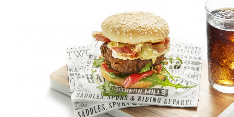 Mediterrane burger met pestodip 