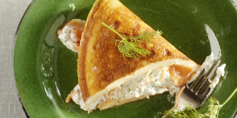 Omelet met gerookte zalm en ricotta