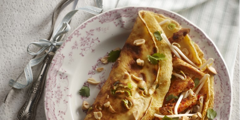 Oosterse pannenkoek met kip en tauge