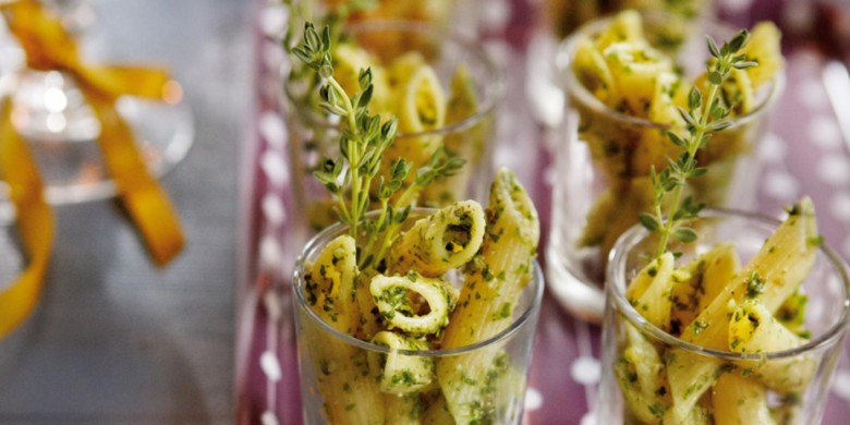 Pasta penne met walnoten en rucolapesto