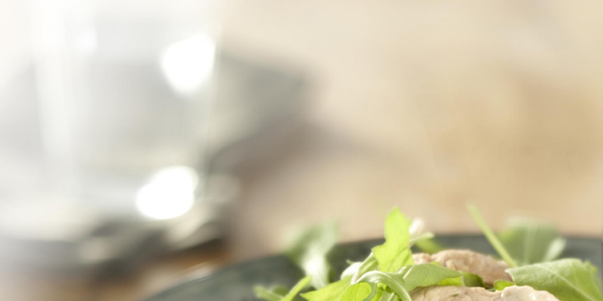 Pikante saus van gele paprika
