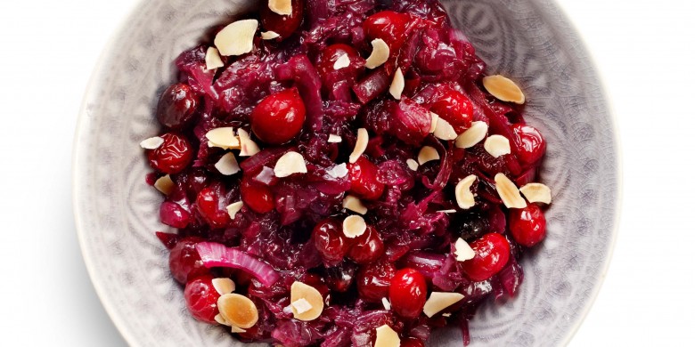 Rodekool met cranberry’s en amandel