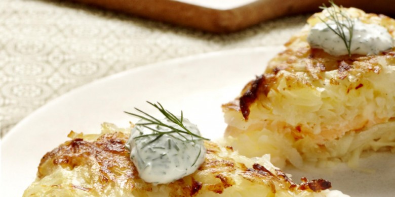 Rösti van gestoomde aardappel en gerookte zalm