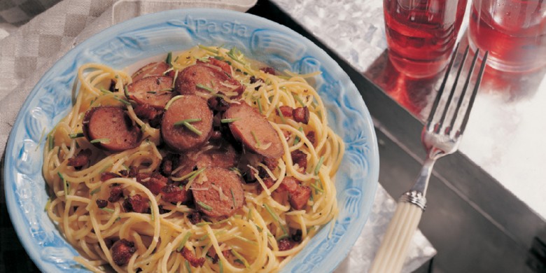 Pasta Carbonara met rookworst en Goudse kaas