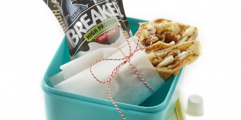 Sinaasappelpannenkoek met kruidenroomkaas en vanilleyoghurt