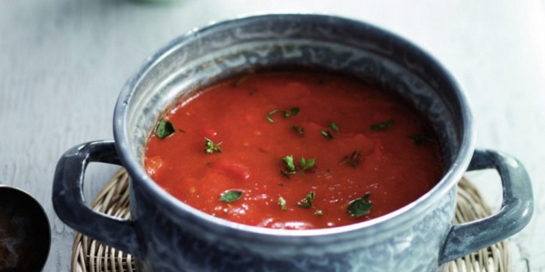 Soep van rode paprika