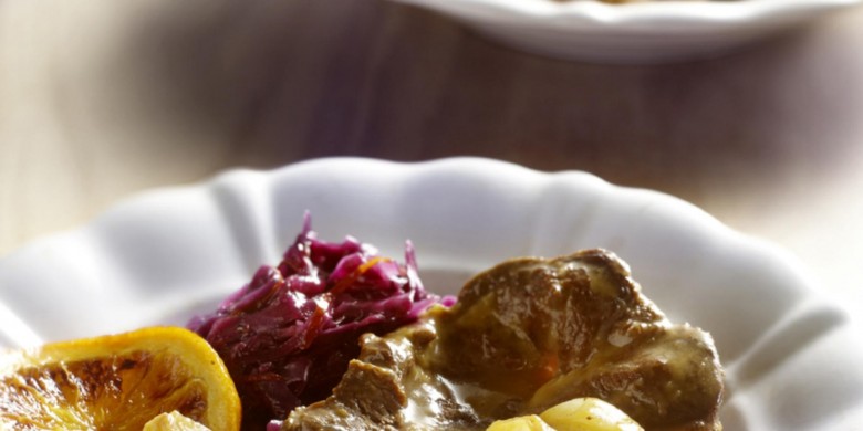 Sukadelapjes met sinaasappel en sjalotjes