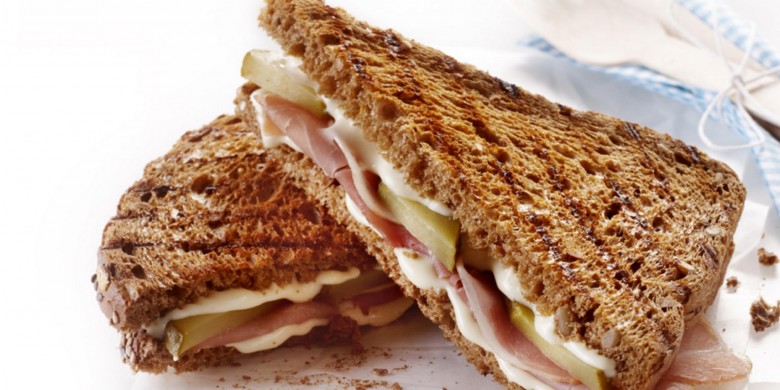 Tosti boerenkaas en rauwe ham