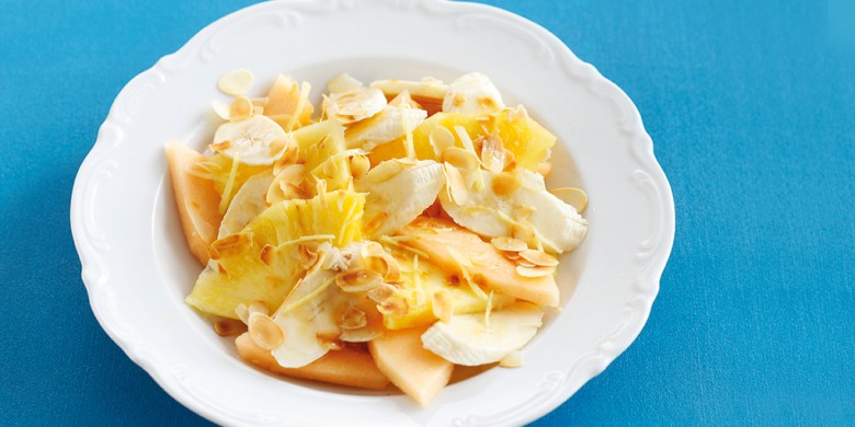 Gele fruitsalade met gember