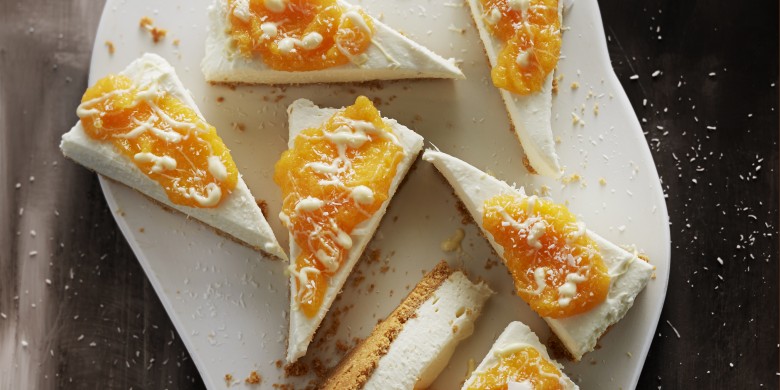 Kokos-cheesecake met mangocoulis