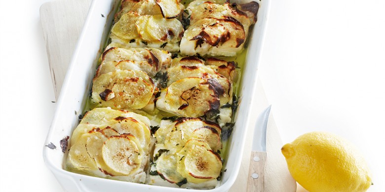 Gegratineerde koolvisschotel