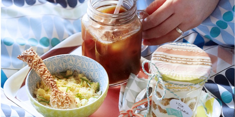 Iced orange cappuccino
