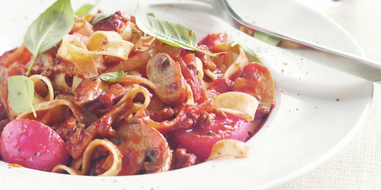 Pasta met paddenstoelen-gehaktsaus