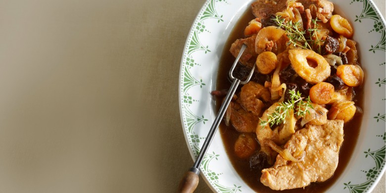 Hamlapjes in bokbier met spekjes en zuidvruchten