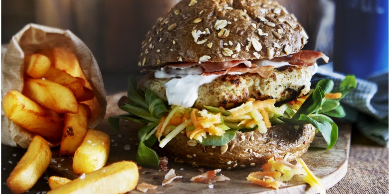 Chickenburger met parmacrisp