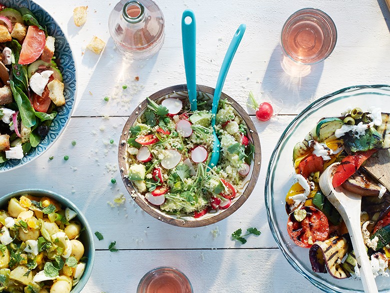 Couscoussalade met avocado en radijs