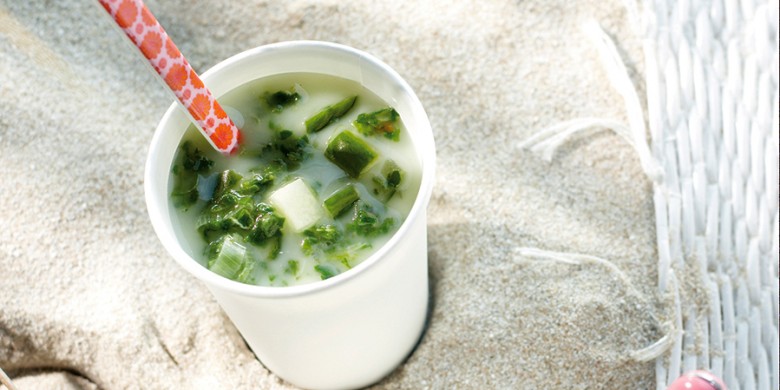 Komkommersoep met bosui