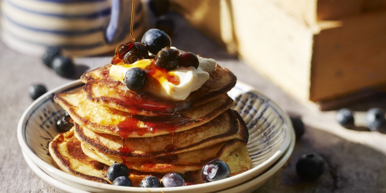 Luchtige ricotta pancakes met blauwe bessen