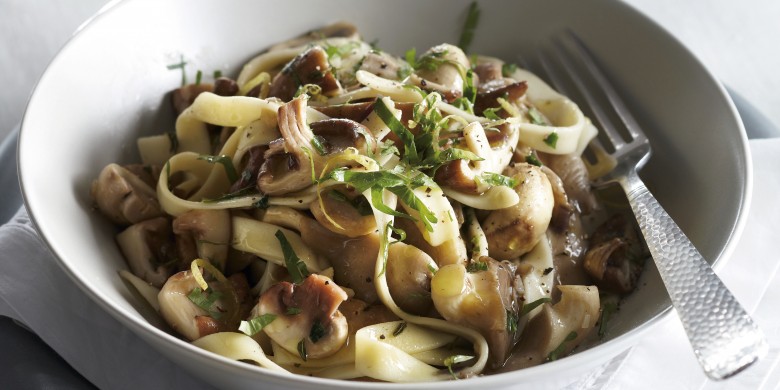 Pastasaus van paddenstoelen