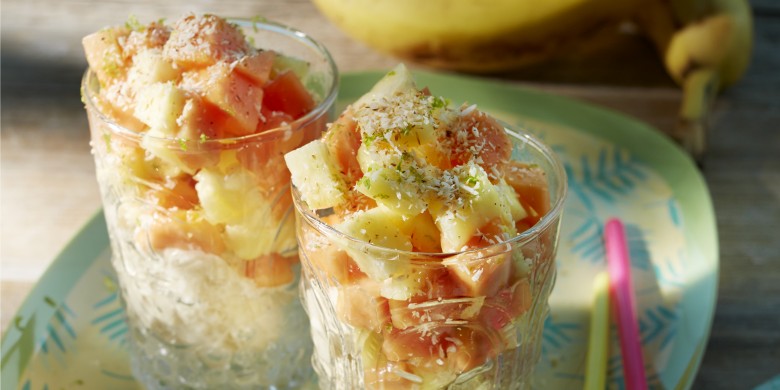 Frozen bananasorbet met exotisch fruit en kokos