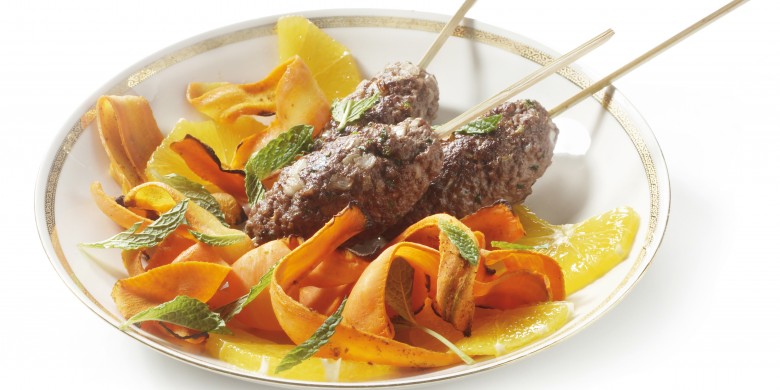 Pikante kofta met geroosterde wortelsalade