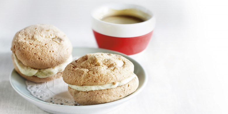 Pistachemakarons met vanillecrème