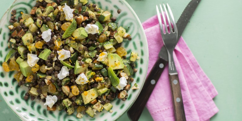 Linzensalade met avocado en muntdressing