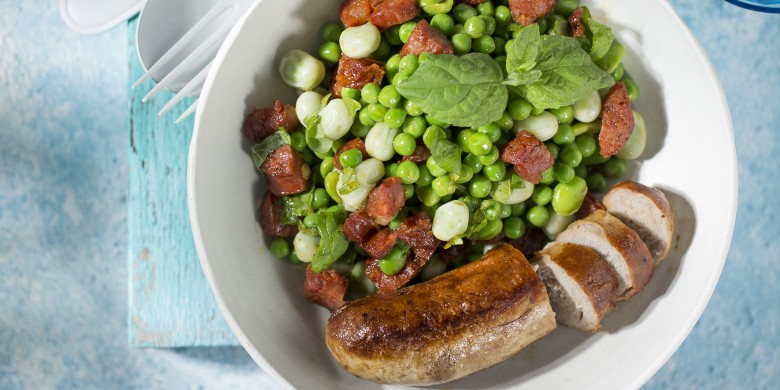 Tuinbonen met doperwtjes, chorizo en munt