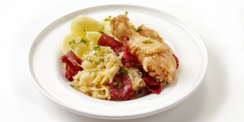 Zuurkoolschotel met kip