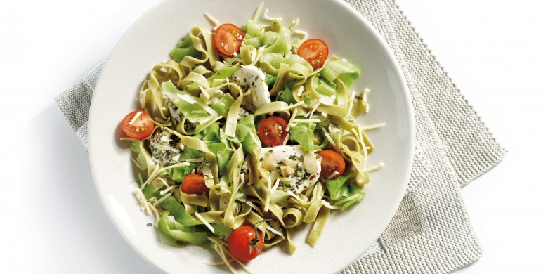 Spitskoolpasta met mozzarella