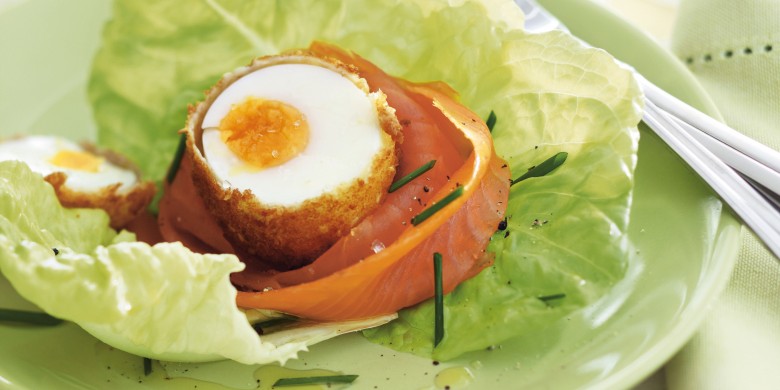 Zalmnestjes met krokante eieren