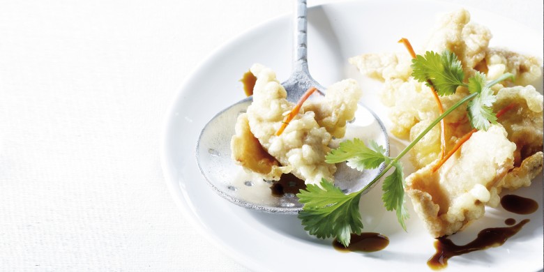 Tempura van gemarineerde kip