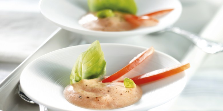 Amuse van tomatenmousse