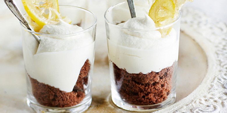 Witte chocolademousse met gekonfijte citroen
