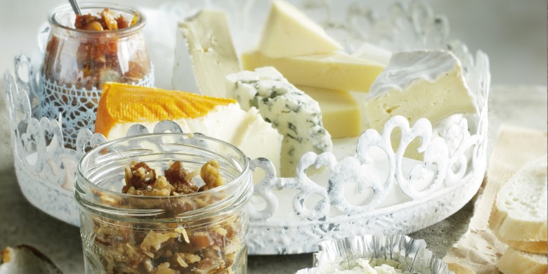 Franse kaas met dadel-notentapenade en vijgenchutney