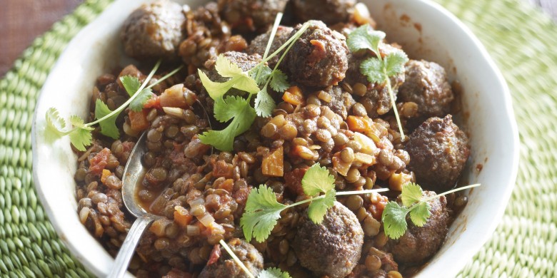 Linzenstoofpot met gehaktballetjes