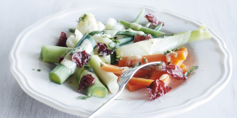 Palet van Hollandse groenten en krokant rookvlees