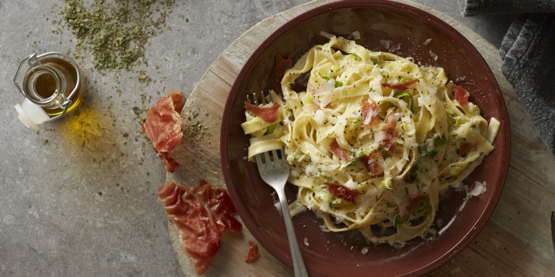 Tagliatelle met prei en parmaham