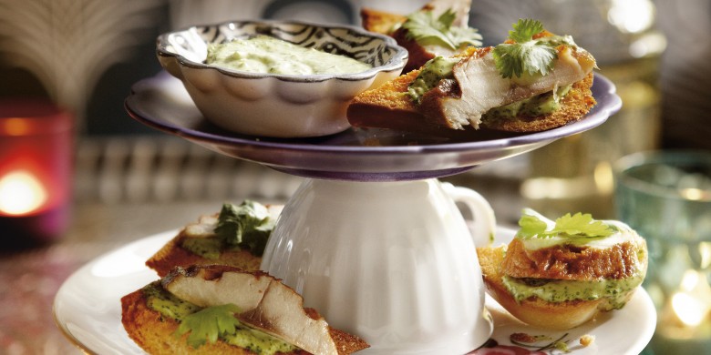 Bruschetta met koriander-aioli en makreel