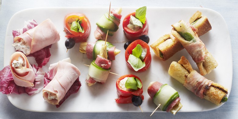 Komkommerrolletjes met rookvlees en artisjok