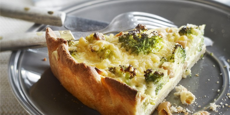Broccoli-brietaart met noten