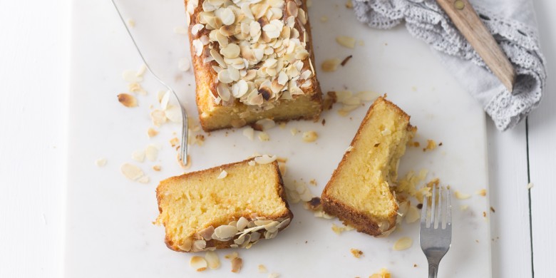Ricotta-mandarijncake met amandelschaafsel