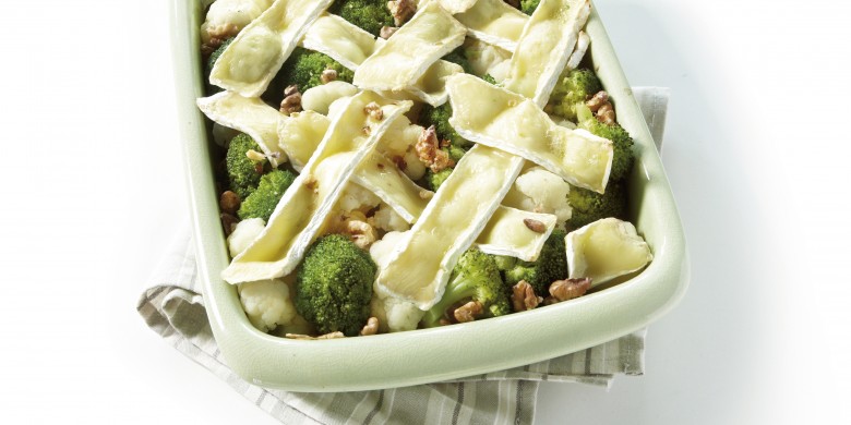 Bloemkool-broccolischotel met brie