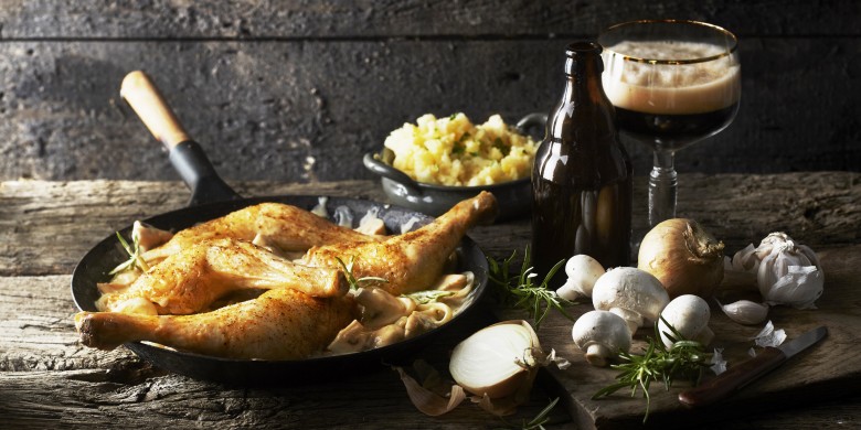 Kipstoofpotje met bier en pastinaakpuree