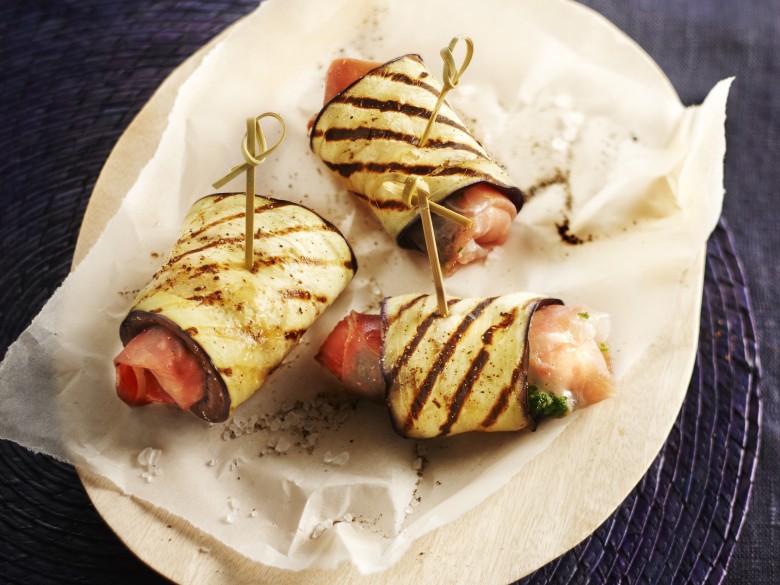 Auberginerolletjes met ham en mozzarella