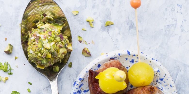 Kaasballetjes met kruiden en geroosterde pistachenoten